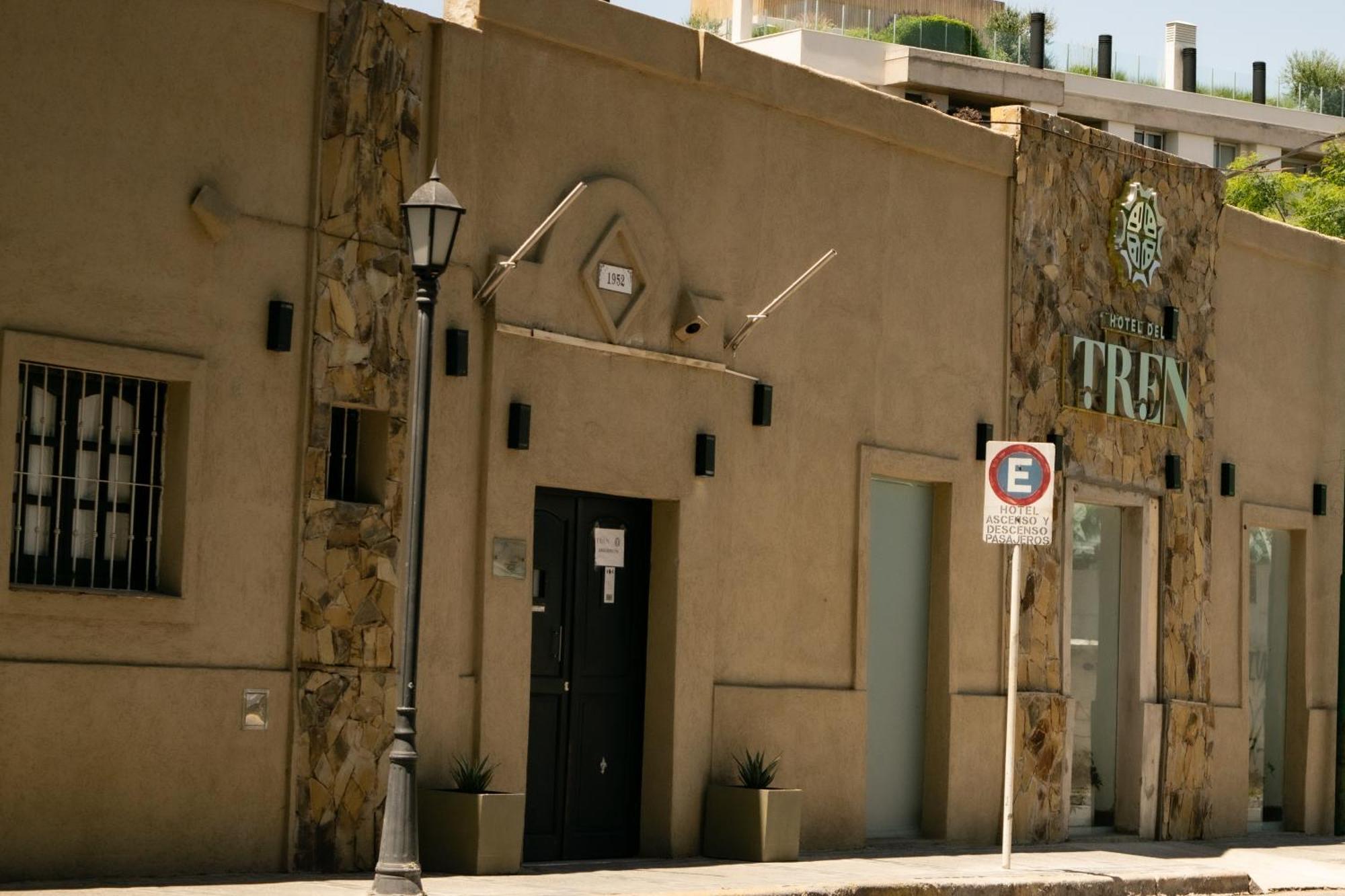 Del Tren Hotel